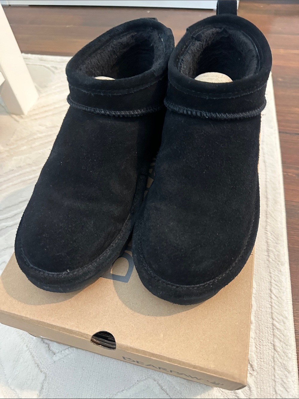 BearPaw Black Women's Winter Suede Ankle Boots